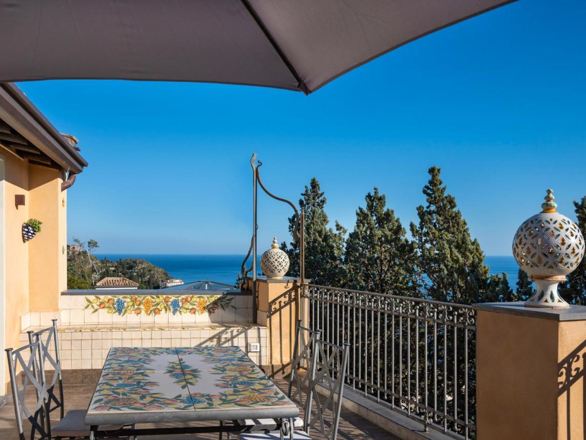 Sea And The Apartamento